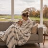 grijs-wit-fleece-plaid-naka-home-warme-deken-bank-slaapkamer-kindere